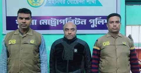 খুলনায় কেএমপি ডিবির অভিযানে শীর্ষ সন্ত্রাসী ও যুবলীগ নেতা হোয়াইট গ্রেফতার