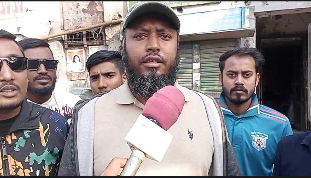 খুলনায় ক্রিকেট ক্লাব দখল করে গণঅধিকার পরিষদের নেতা রাশেদকে বহিষ্কার