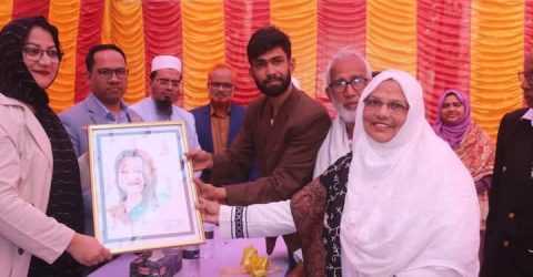 মধুপুরে ভবন উদ্বোধন ও মতবিনিময় করলেন জেলা প্রশাসক