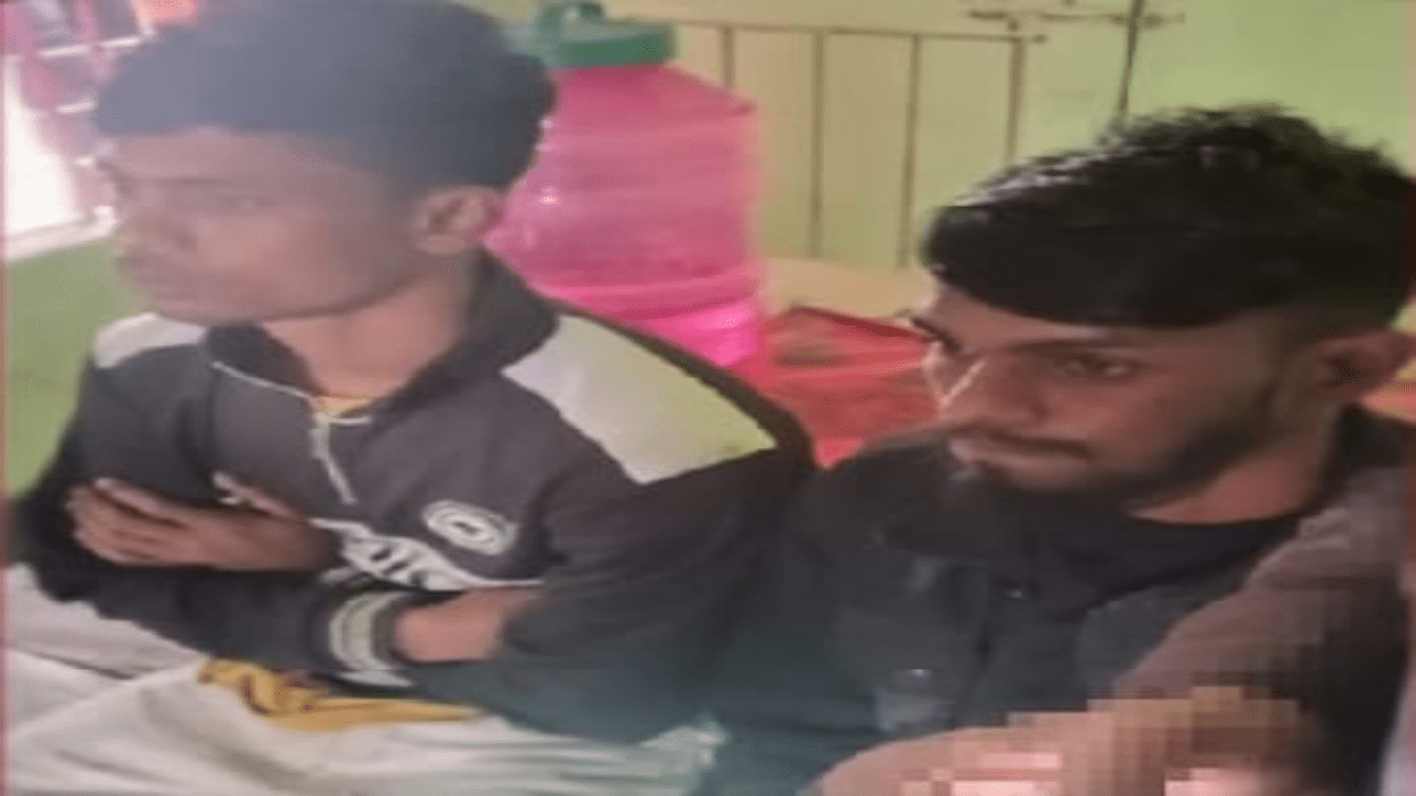 খুলনায় যুবদল নেতা মানিক হাওলাদার হত্যা মামলার দুই ভাইকে গ্রেপ্তার করেছে র‌্যাব-৬