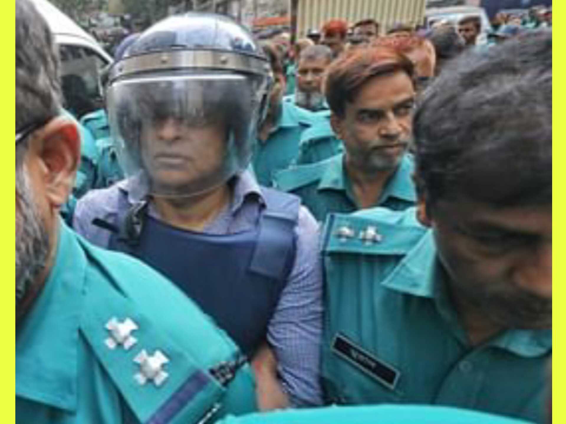 ৪০ কোটি টাকার অবৈধ সম্পদ অর্জনের অভিযোগে জিয়াউল আহসান ও তাঁর স্ত্রীর বিরুদ্ধে দুদকের মামলা