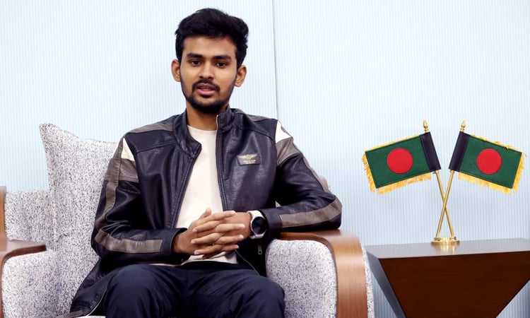 আওয়ামী লীগ নিষিদ্ধ করার বিষয়ে সরকার দ্রুত সিদ্ধান্ত নেবে – এলজিআরডি উপদেষ্টা