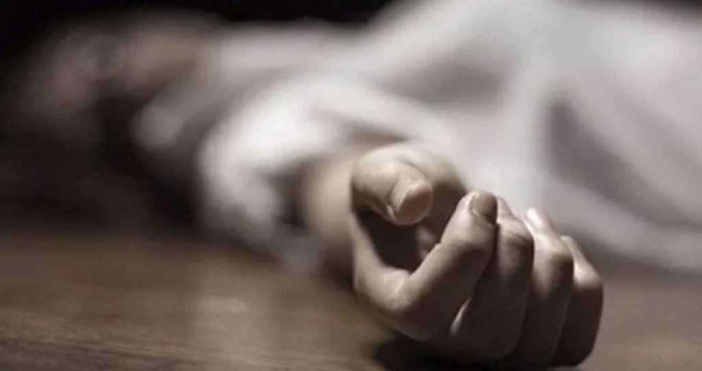 শিক্ষিকার রহস্যজনক মৃত্যু, হত্যাকাণ্ড নাকি অন্য কিছু?