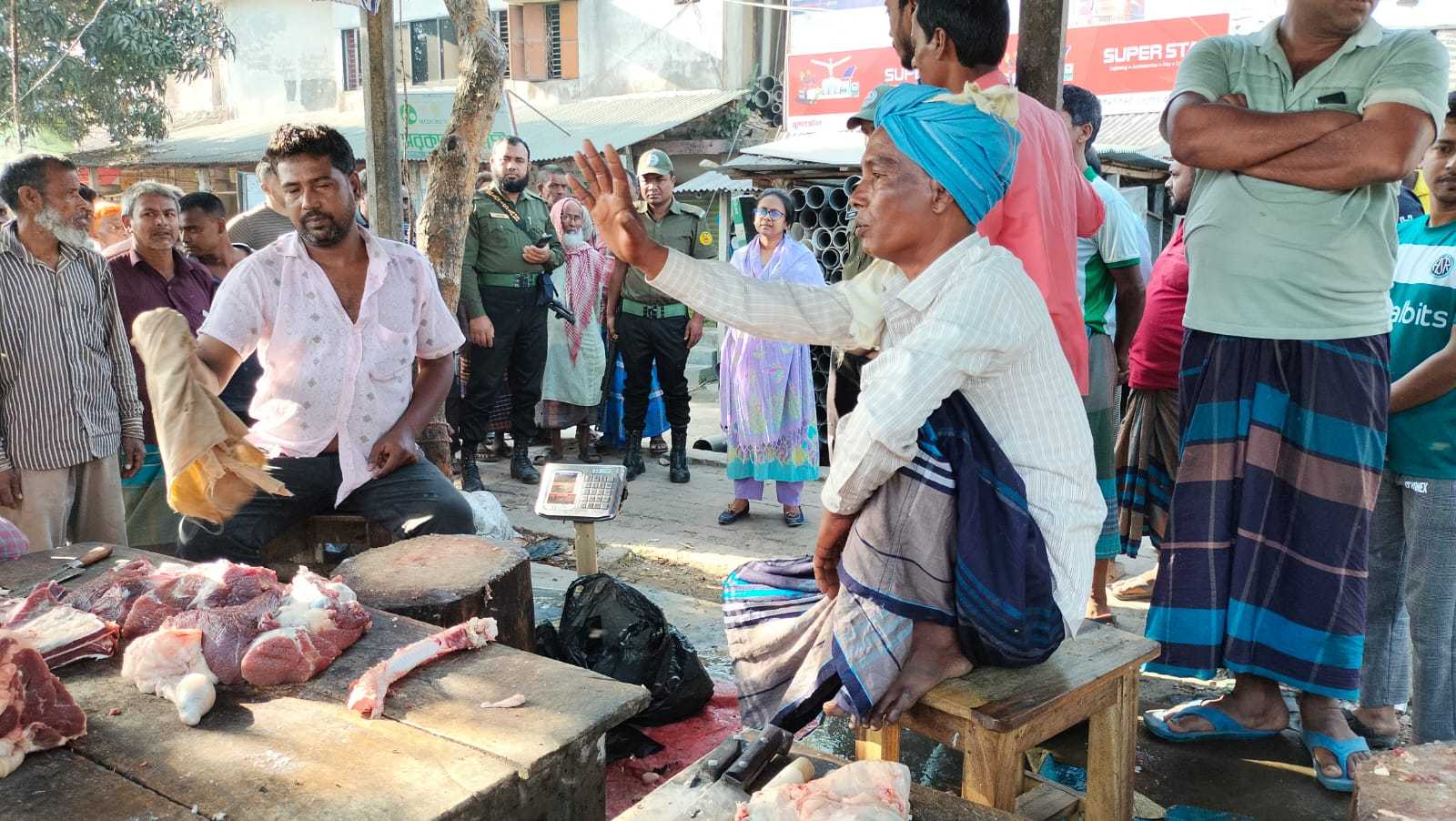 কালাইয়ে নিয়ম ছাড়াই পশু জবাই করে মাংস বিক্রির অপরাধে তিন কসাই কে জরিমানা