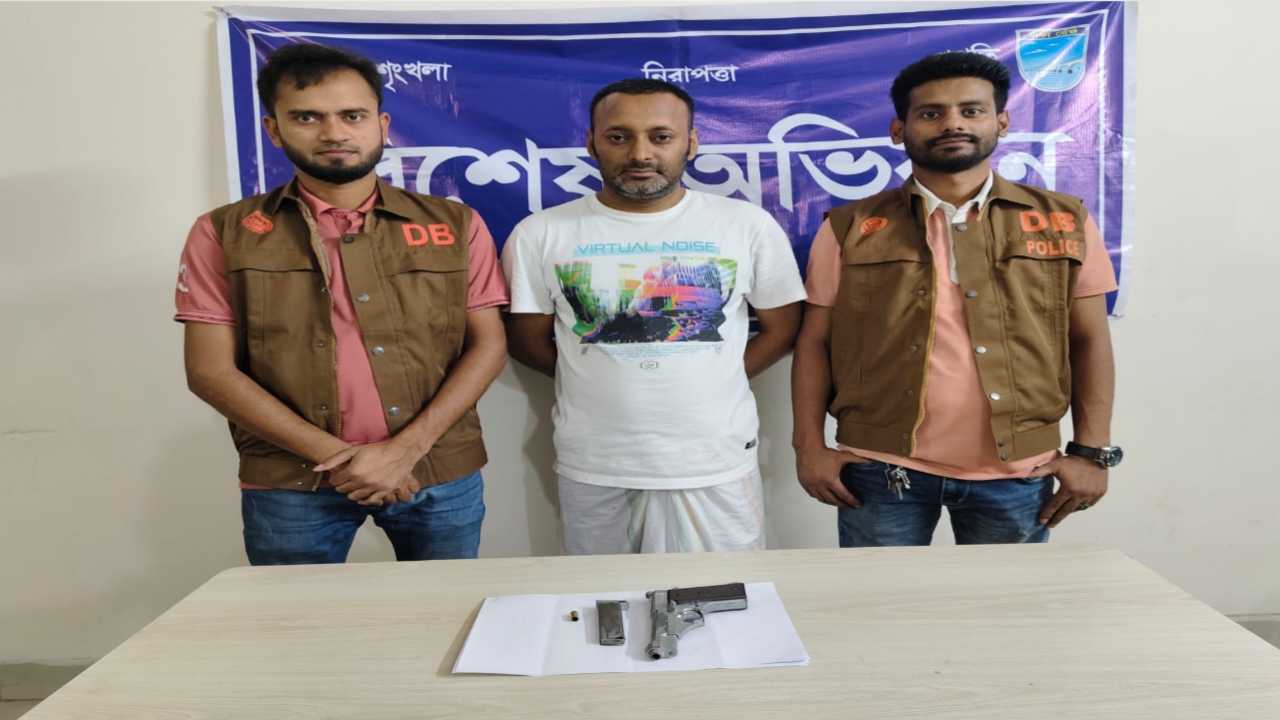 আশুলিয়ায় শীর্ষ সন্ত্রাসী জিয়া দেওয়ান গ্রেফতার ও বিদেশী পিস্তল উদ্ধার!