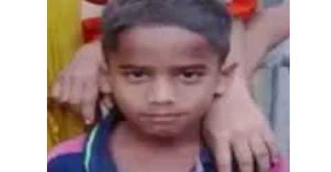 গফরগাঁওয়ে পুলিশের গাড়ির চাপায় প্রাণ গেল তৃতীয় শ্রেণির শিক্ষার্থীর
