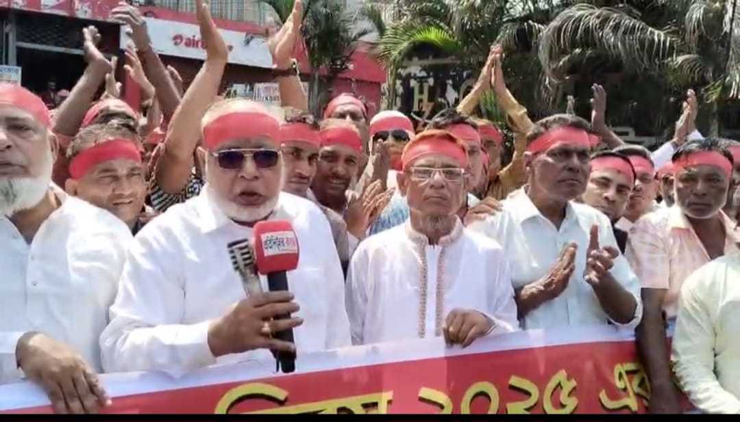 মে দিবসে সরকারের কাছে বাস টার্মিনালের দাবি শ্রমিক নেতাদের 