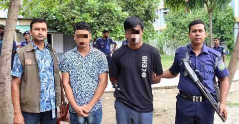 শেরপুরে টিআরসি পদে লিখিত পরীক্ষায় প্রক্সি দিতে এসে ৩ জন ভুয়া পরীক্ষার্থী আটক।