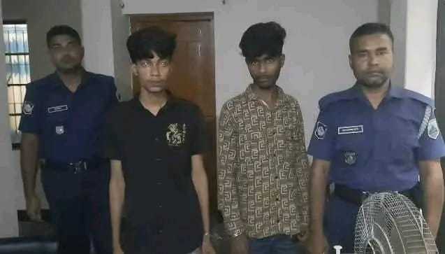জয়পুরহাটে নারীকে কলাবাগানে নিয়ে গণধর্ষণ, দুই যুবক আটক