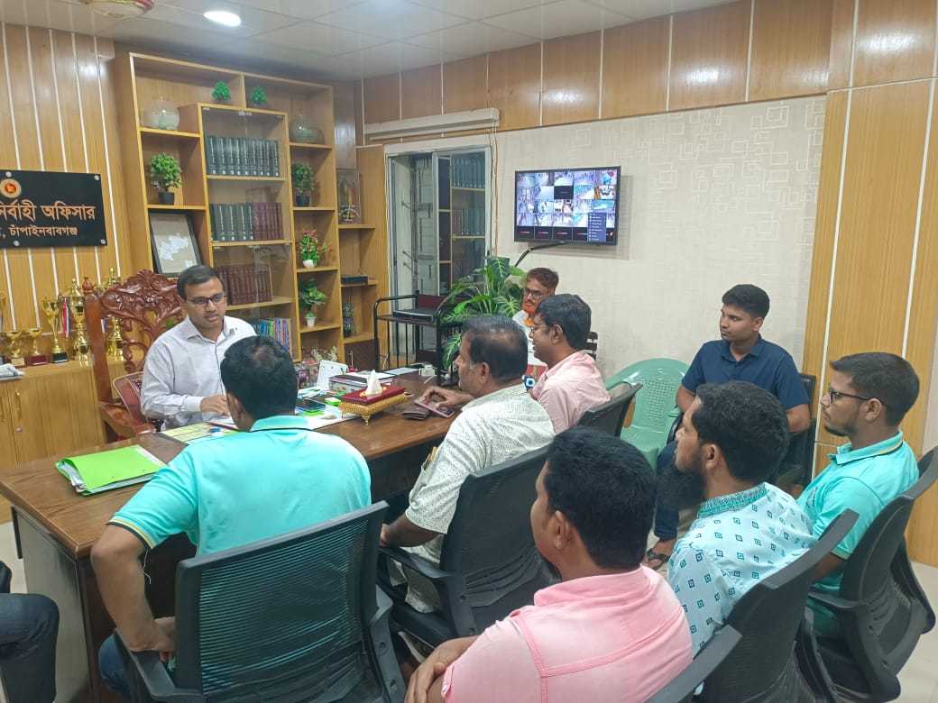 গোমস্তাপুরে সাংবাদিকদের সাথে নবাগত ইউএনওর মতবিনিময় সভা