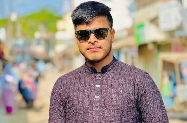 বিদ্যুৎস্পৃষ্ট হয়ে মারা গেলেন ইলেক্ট্রনিক্স ব্যবসায়ী স্বাধীন।