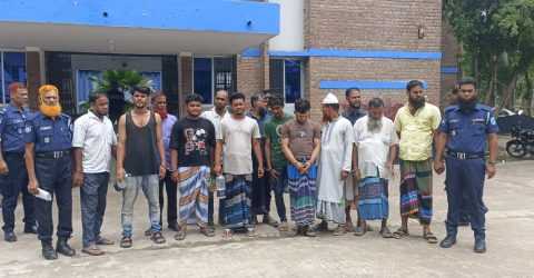 সদরপুরে যৌথ বাহিনীর অভিযানে ১৫ জন গ্রেপ্তার