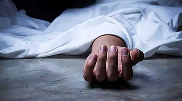 বোয়ালমারীতে গলায় ফাঁস নিয়ে গৃহবধুর আত্মহত্যা