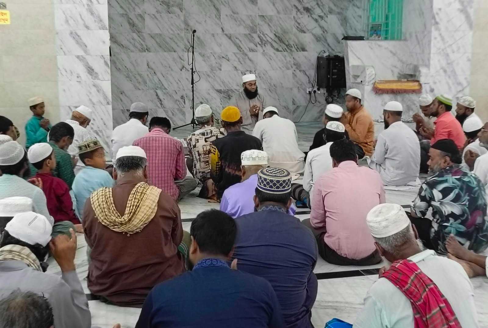 ফকিরহাটে মরহুম খান জাহিদ হাসানের ১২তম মৃত্যুবার্ষিকী পালিত।
