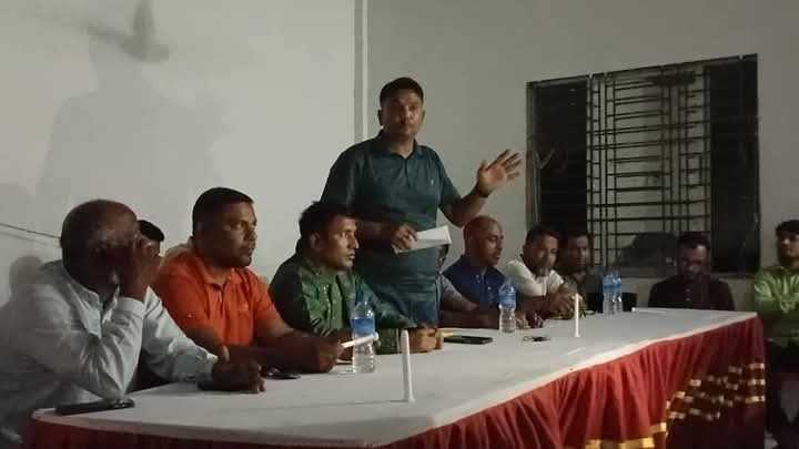 কালিয়াকৈর পৌর শ্রমিক দলকে শক্তিশালী ও গতিশীল করার লক্ষ্যে ৩নং ওয়ার্ডে প্রস্তুতি সভা অনুষ্ঠিত