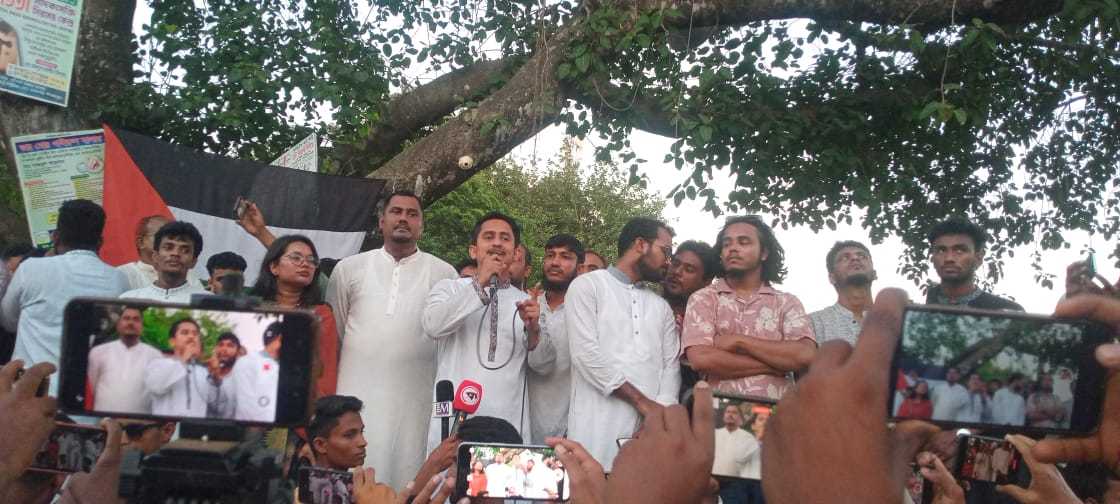 আগামীর নির্বাচনে দলীয় সংকীর্ণ দাসত্বের শৃঙ্খল থেকে মুক্ত হয়ে সৎ যোগ্য প্রাথীকে বেছে নিতে হবে – সারজিস আলম (এনসিপি)