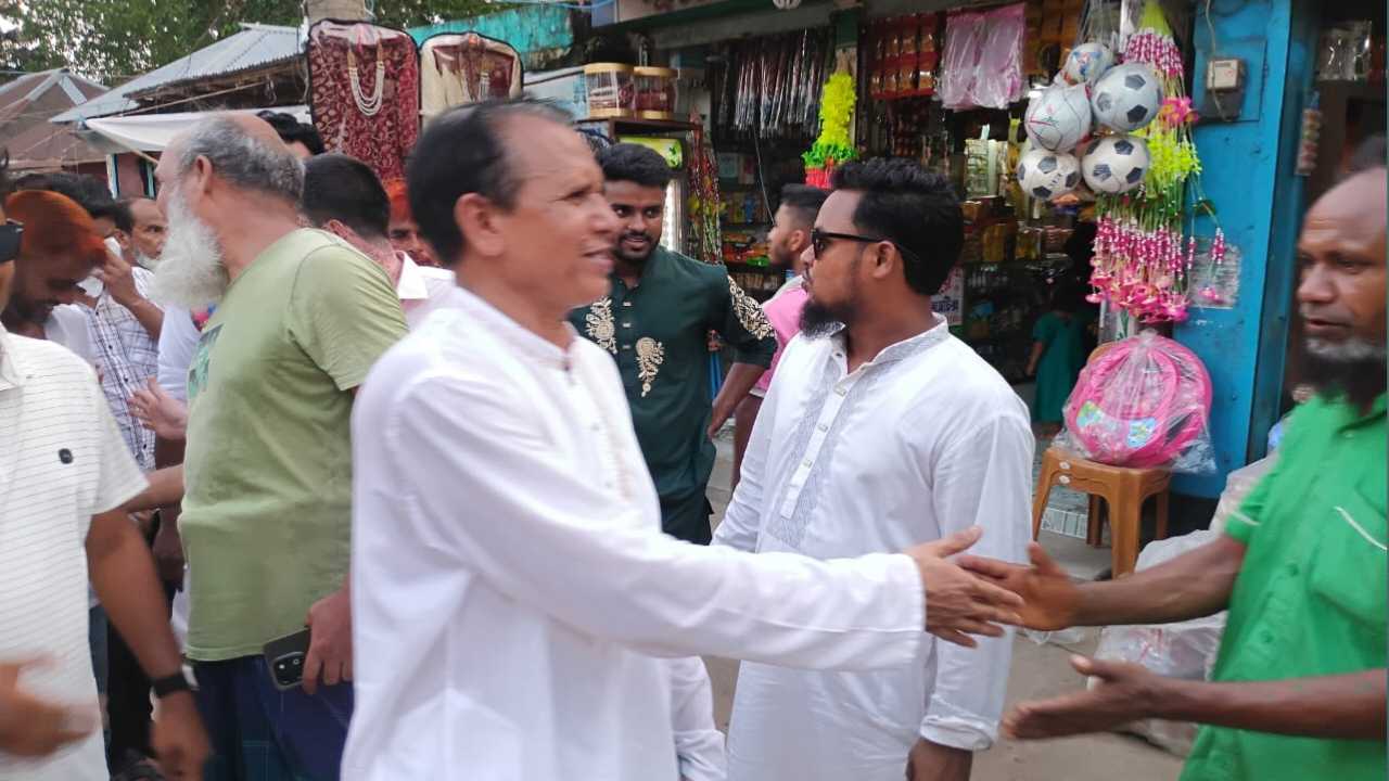 জেলা বিএনপির সাংস্কৃতিক সম্পাদক শফিকুল ইসলামের ঈদ পরবর্তী শুভেচ্ছা বিনিময় ও গণসংযোগ