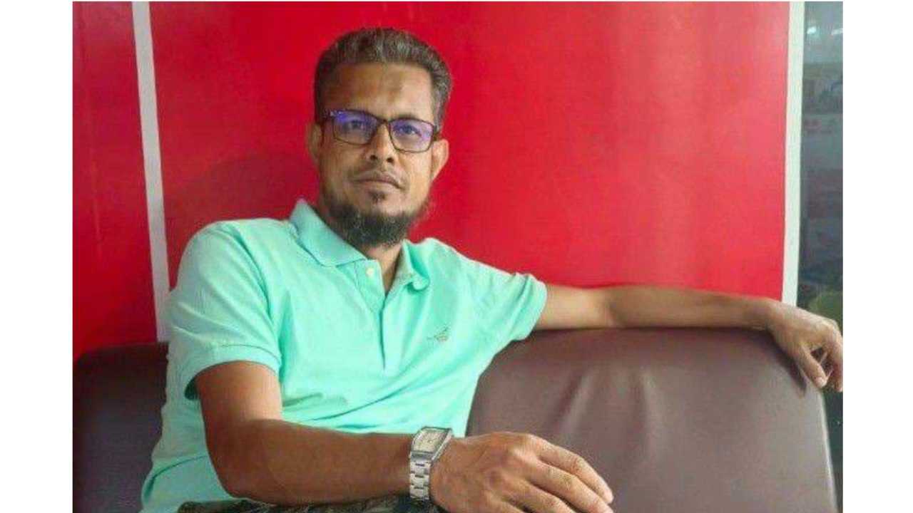 নলছিটি স্বাস্থ্য কমপ্লেক্সে রোগী দেখেন ওষুধ কোম্পানির প্রতিনিধি, নিষেধ করায় ইউএইচএপপিওকে হুমকি