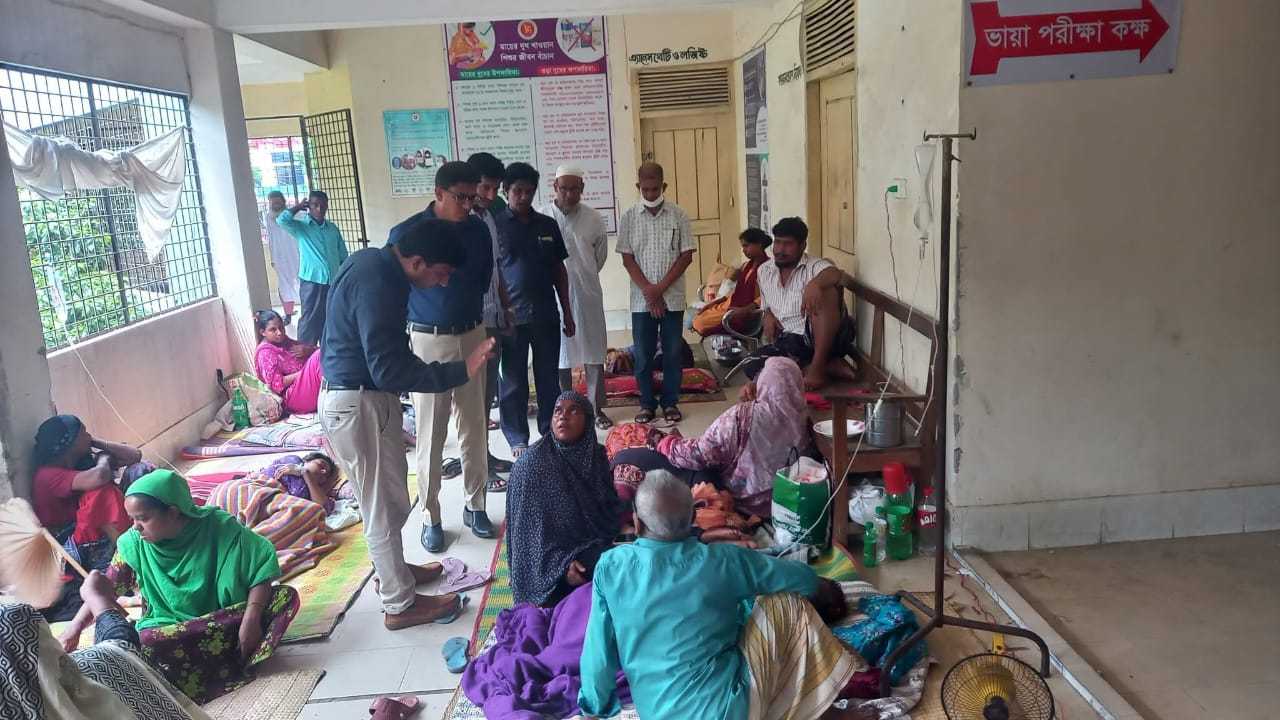 লালপুর উপজেলা স্বাস্থ্য কমপ্লেক্সে অস্বাভাবিক ভাবে ডায়রিয়া আক্রান্ত রোগীর সংখ্যা বেড়ে চলেছে ঠাই নেই হাসপাতালে, নেই পর্যাপ্ত সরকারি ঔষধ