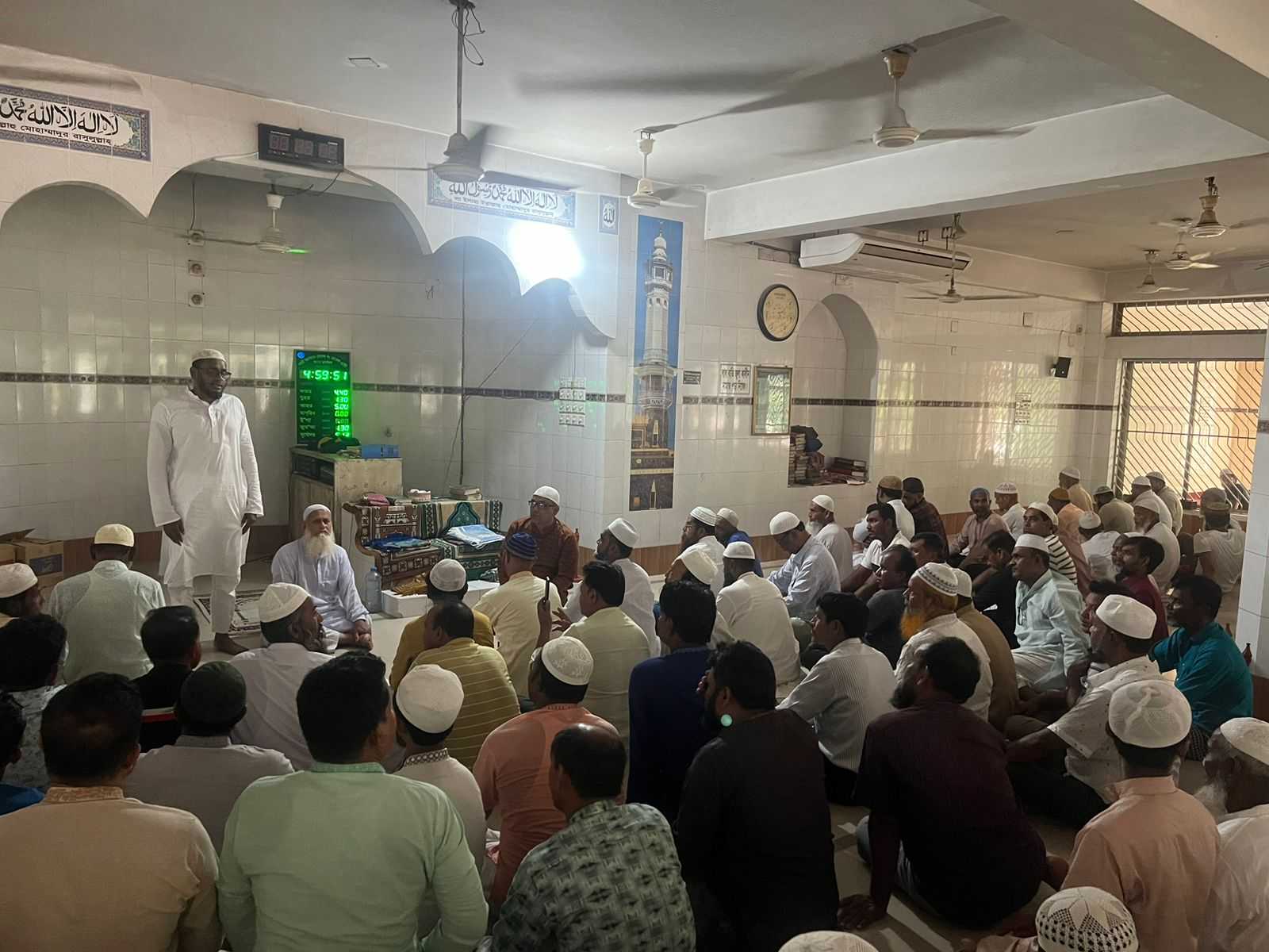 সদরপুরে জিয়াউর রহমানের শাহাদত বার্ষিকী উপলক্ষে দোয়া ও মিলাদ মাহফিল 