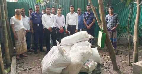 শেরপুরে অবৈধ পলিথিন ও হাইড্রোলিক হর্ন জব্দ