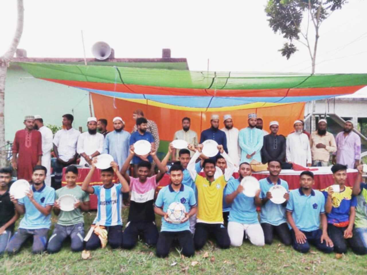 ফকিরহাটে ছাত্রশিবিরের ফুটবল টুর্নামেন্ট