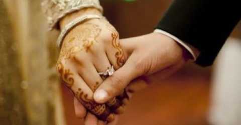 জামালপুরে দীর্ঘ ১৫ বছরের সংসার ভেঙে তৃতীয় লিঙ্গের সাথে ঘর বেঁধেছে এক যুবক