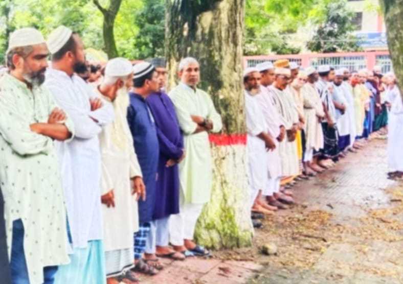 কালীগঞ্জে সমকালের সাংবাদিক আহাম্মদ আলীর পিতা আমির উদ্দিন এর দাফন সম্পূর্ণ 