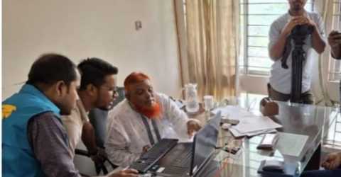 পাবনা জেলা নির্বাচন অফিসে অভিযান চালিয়েছেন দুদক