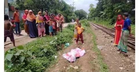 শ্রীপুরে ট্রেনে কাটা পড়ে পৃথক দুটি স্থানে নারীসহ দুজন নিহত