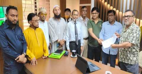 খুলনা-সাতক্ষীরা মহাসড়কের বেহাল অবস্থা: সংস্কারের দাবিতে খুলনা নাগরিক সমাজের স্মারকলিপি পেশ