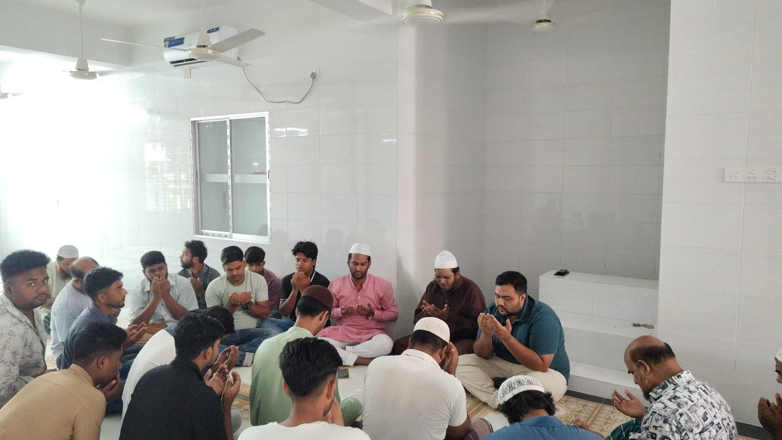 সদরপুরে ছাত্রদলের মিলাদ ও দোয়া মাহফিল অনুষ্ঠিত, শহীদদের আত্মার মাগফিরাত ও আহতদের সুস্থতা কামনা