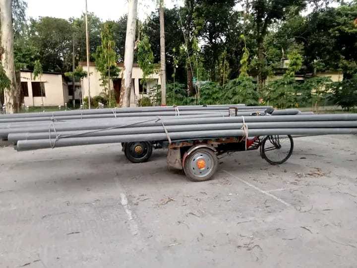 জলঢাকায় জনস্বাস্থ্য অফিস থেকে মধ্যরাতে পাইপ উদ্ধার করেছে পুলিশ