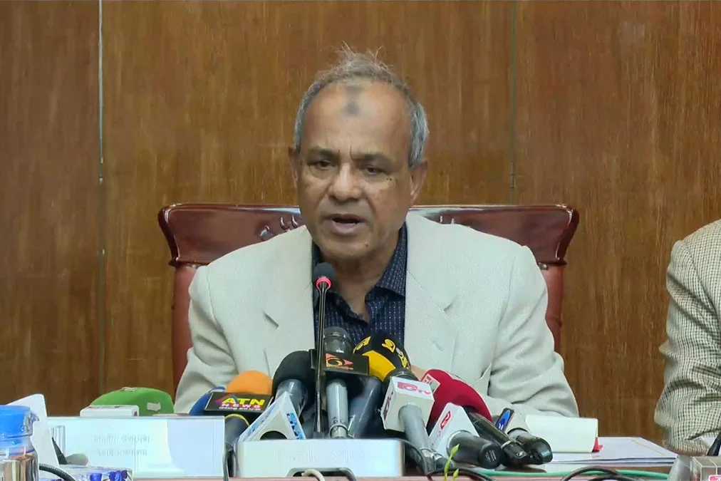 কোনো রাজনৈতিক দলের লেজুড়বৃত্তি করা যাবে না: স্বরাষ্ট্র উপদেষ্টা
