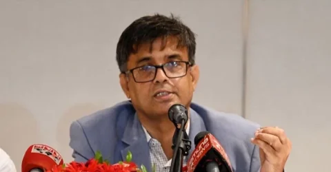 সাংবাদিকদের নিরাপত্তা ও স্বাধীনতা নিয়ে সরকারের অবস্থান স্পষ্ট করলেন প্রেস সচিব আলম