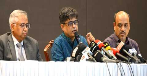 মালয়েশিয়া সফরে অভিবাসন ও বিনিয়োগ অগ্রাধিকার পাবে: প্রধান উপদেষ্টা