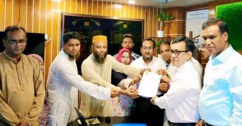 খুলনায় জেলা নির্বাচন কমিশনারদের সঙ্গে সৌজন্য সাক্ষাৎ করলো বাংলাদেশ আম জনগণ পার্টি