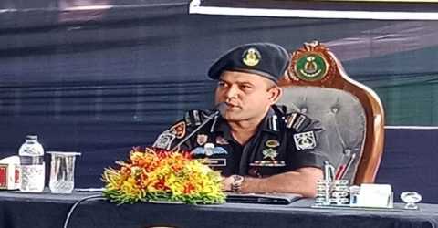 রাজশাহী র‌্যাব-৫ এর অধিনায়ক মহানগরীর কর্মরত সাংবাদিকদের সঙ্গে মতবিনিময় করেন 