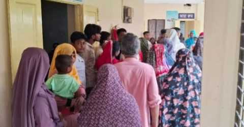 টাঙ্গাইলে সন্তানের সামনে মা’কে হত্যা: বাবা পলাতক