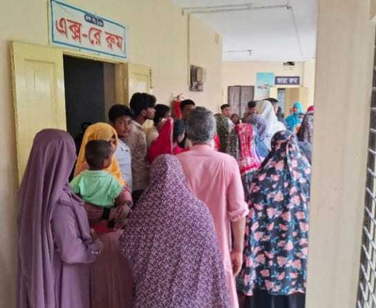 টাঙ্গাইলে সন্তানের সামনে মা’কে হত্যা: বাবা পলাতক