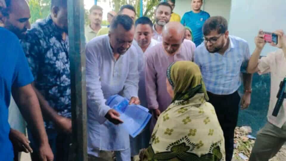 জয়পুরহাটের পাঁচবিবিতে বিএনপির লিফলেট বিতরণ ও পথসভা অনুষ্ঠিত