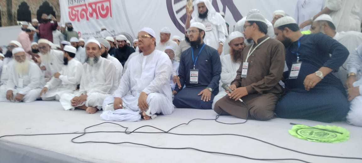 ইসলামী আন্দোলন রায়পুরা উপজেলা শাখার উদ্যোগে বিশাল জনসভা।