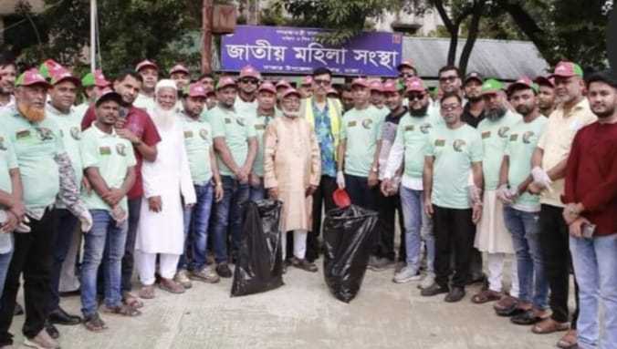 সাভারে বিএনপির ৪৭তম প্রতিষ্ঠাবার্ষিকীতে পরিচ্ছন্নতা কর্মসূচি