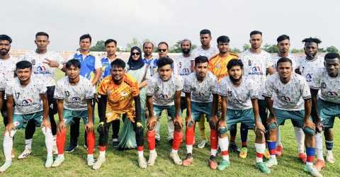 নাটোর জেলা প্রশাসক গোল্ডকাপ ফুটবল’ নলডাঙ্গাকে হারিয়ে বড়াইগ্রাম ফাইনালে