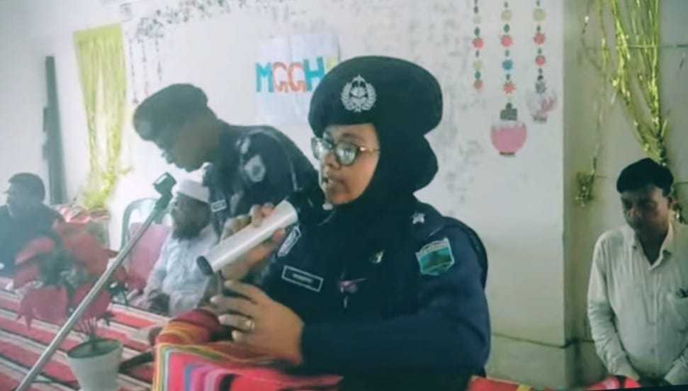 রাজশাহী মোহনপুর সরকরী বালিকা উচ্চ বিদ্যালয়ে পুলিশ সুপারের মতবিনিময় সভা অনুষ্ঠিত হয়েছে